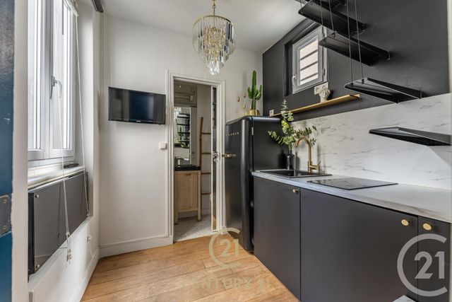 Appartement F2 à vendre - 2 pièces - 10.75 m2 - PARIS - 75020 - ILE-DE-FRANCE - Century 21 Alexandre Dumas