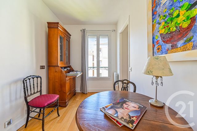 Appartement F2 à vendre - 2 pièces - 27.8 m2 - PARIS - 75011 - ILE-DE-FRANCE - Century 21 Alexandre Dumas