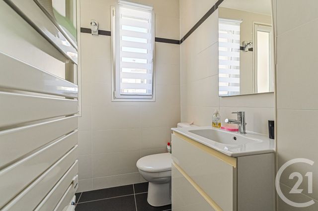 Appartement F2 à vendre - 2 pièces - 27.8 m2 - PARIS - 75011 - ILE-DE-FRANCE - Century 21 Alexandre Dumas