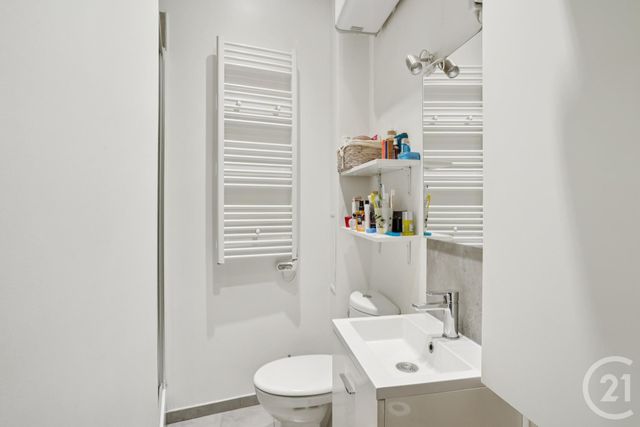 Appartement F2 à vendre - 2 pièces - 38.55 m2 - PARIS - 75020 - ILE-DE-FRANCE - Century 21 Alexandre Dumas