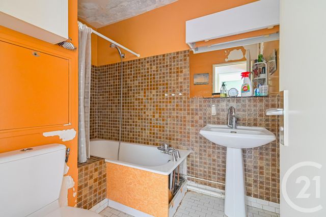 Appartement F2 à vendre - 2 pièces - 42.03 m2 - PARIS - 75020 - ILE-DE-FRANCE - Century 21 Alexandre Dumas