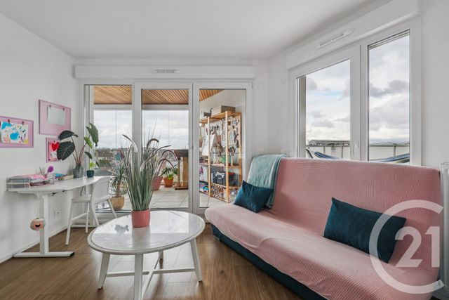 Appartement F3 à vendre - 3 pièces - 59.29 m2 - ROMAINVILLE - 93 - ILE-DE-FRANCE - Century 21 Alexandre Dumas