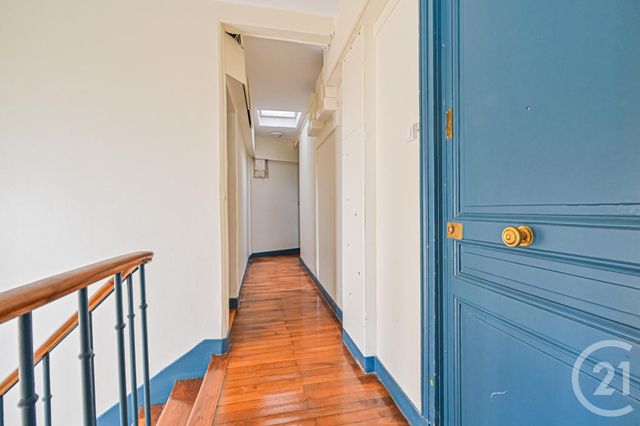 Appartement F2 à vendre - 2 pièces - 32.43 m2 - PARIS - 75011 - ILE-DE-FRANCE - Century 21 Alexandre Dumas