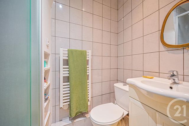 Appartement F2 à vendre - 2 pièces - 32.43 m2 - PARIS - 75011 - ILE-DE-FRANCE - Century 21 Alexandre Dumas