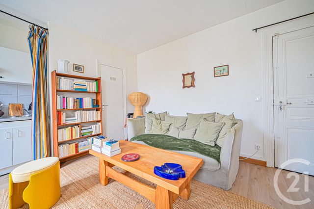 Appartement F2 à vendre - 2 pièces - 32.43 m2 - PARIS - 75011 - ILE-DE-FRANCE - Century 21 Alexandre Dumas