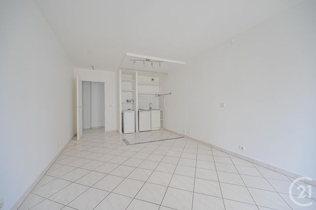 Appartement F1 à vendre - 1 pièce - 32.28 m2 - PARIS - 75020 - ILE-DE-FRANCE - Century 21 Alexandre Dumas