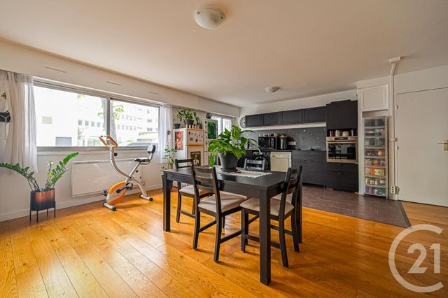 Appartement F4 à vendre - 4 pièces - 85.66 m2 - PARIS - 75020 - ILE-DE-FRANCE - Century 21 Alexandre Dumas