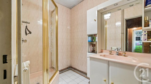 Appartement F2 à vendre - 2 pièces - 47.56 m2 - PARIS - 75020 - ILE-DE-FRANCE - Century 21 Alexandre Dumas
