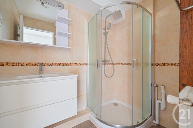 Appartement F2 à louer - 2 pièces - 45.82 m2 - PARIS - 75020 - ILE-DE-FRANCE - Century 21 Alexandre Dumas