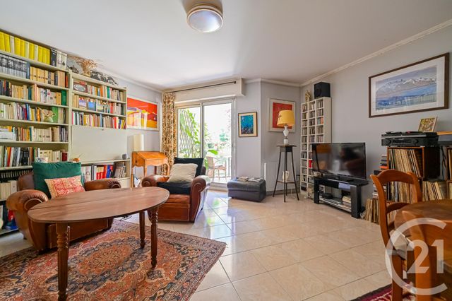 Appartement F3 à vendre - 3 pièces - 71.8 m2 - PARIS - 75011 - ILE-DE-FRANCE - Century 21 Alexandre Dumas