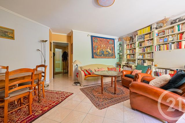 Appartement F3 à vendre - 3 pièces - 71.8 m2 - PARIS - 75011 - ILE-DE-FRANCE - Century 21 Alexandre Dumas