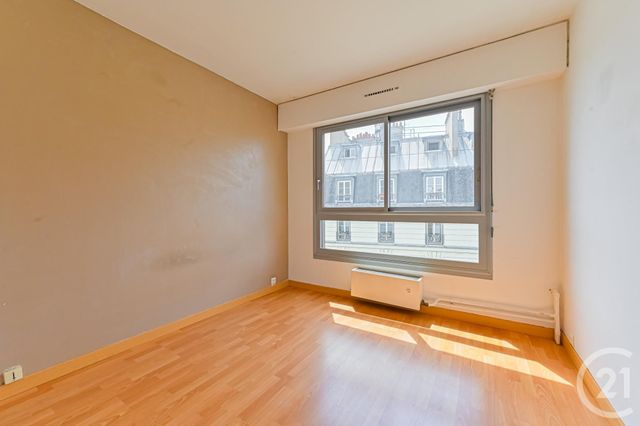 Appartement F2 à vendre - 2 pièces - 46.01 m2 - PARIS - 75011 - ILE-DE-FRANCE - Century 21 Alexandre Dumas
