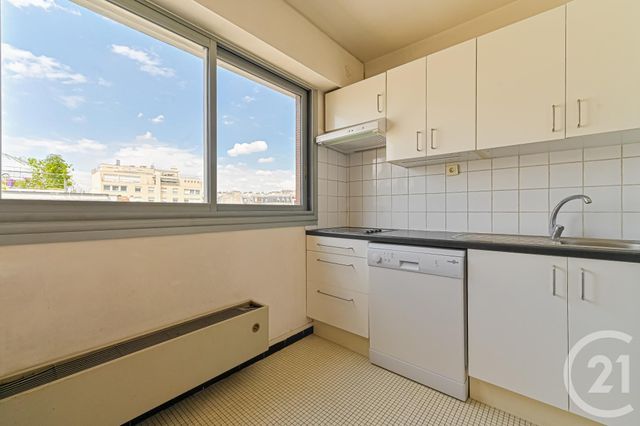 Appartement F2 à vendre - 2 pièces - 46.01 m2 - PARIS - 75011 - ILE-DE-FRANCE - Century 21 Alexandre Dumas