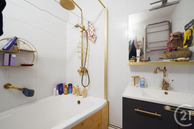 Appartement F3 à vendre - 3 pièces - 62.98 m2 - PARIS - 75020 - ILE-DE-FRANCE - Century 21 Alexandre Dumas