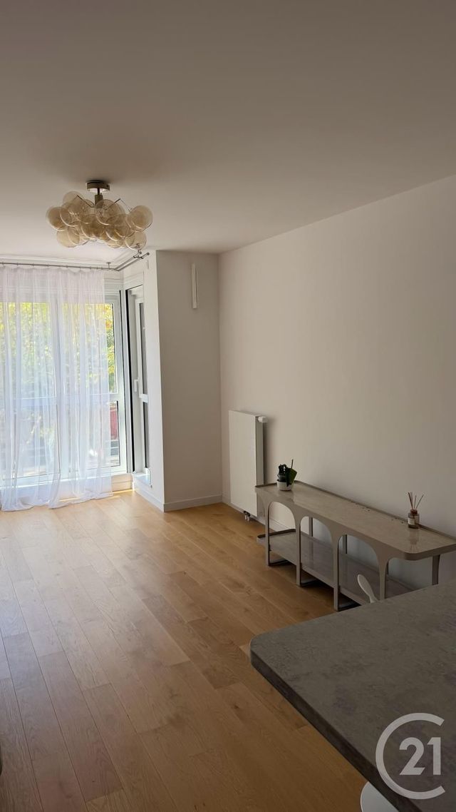 Appartement F2 à louer - 2 pièces - 52.28 m2 - PARIS - 75020 - ILE-DE-FRANCE - Century 21 Alexandre Dumas