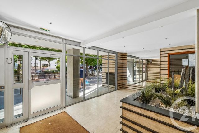 Appartement F3 à vendre - 3 pièces - 75.34 m2 - PARIS - 75011 - ILE-DE-FRANCE - Century 21 Alexandre Dumas