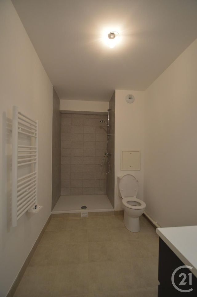 Appartement F1 à louer - 1 pièce - 27.07 m2 - ROMAINVILLE - 93 - ILE-DE-FRANCE - Century 21 Alexandre Dumas