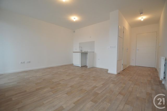 Appartement F1 à louer - 1 pièce - 27.07 m2 - ROMAINVILLE - 93 - ILE-DE-FRANCE - Century 21 Alexandre Dumas