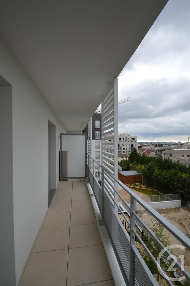 Appartement F1 à louer - 1 pièce - 27.07 m2 - ROMAINVILLE - 93 - ILE-DE-FRANCE - Century 21 Alexandre Dumas