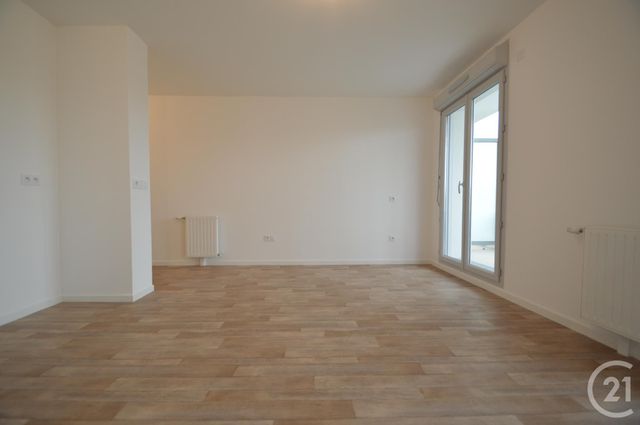 Appartement F1 à louer - 1 pièce - 27.07 m2 - ROMAINVILLE - 93 - ILE-DE-FRANCE - Century 21 Alexandre Dumas