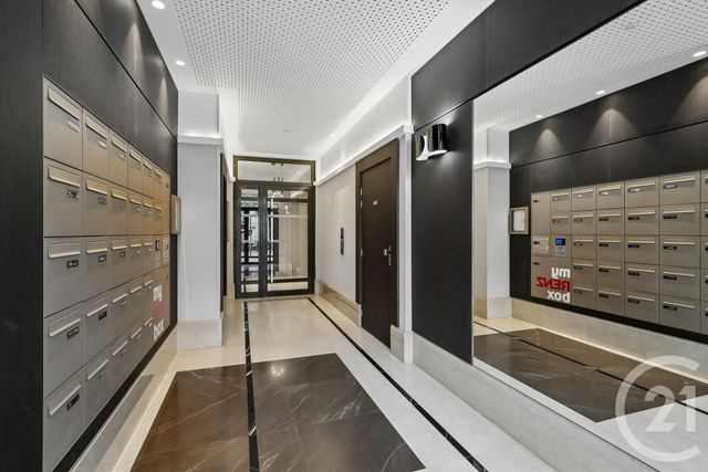 Appartement F2 à louer - 2 pièces - 52.28 m2 - PARIS - 75020 - ILE-DE-FRANCE - Century 21 Alexandre Dumas
