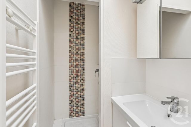 Appartement F2 à vendre - 2 pièces - 30.98 m2 - PARIS - 75020 - ILE-DE-FRANCE - Century 21 Alexandre Dumas